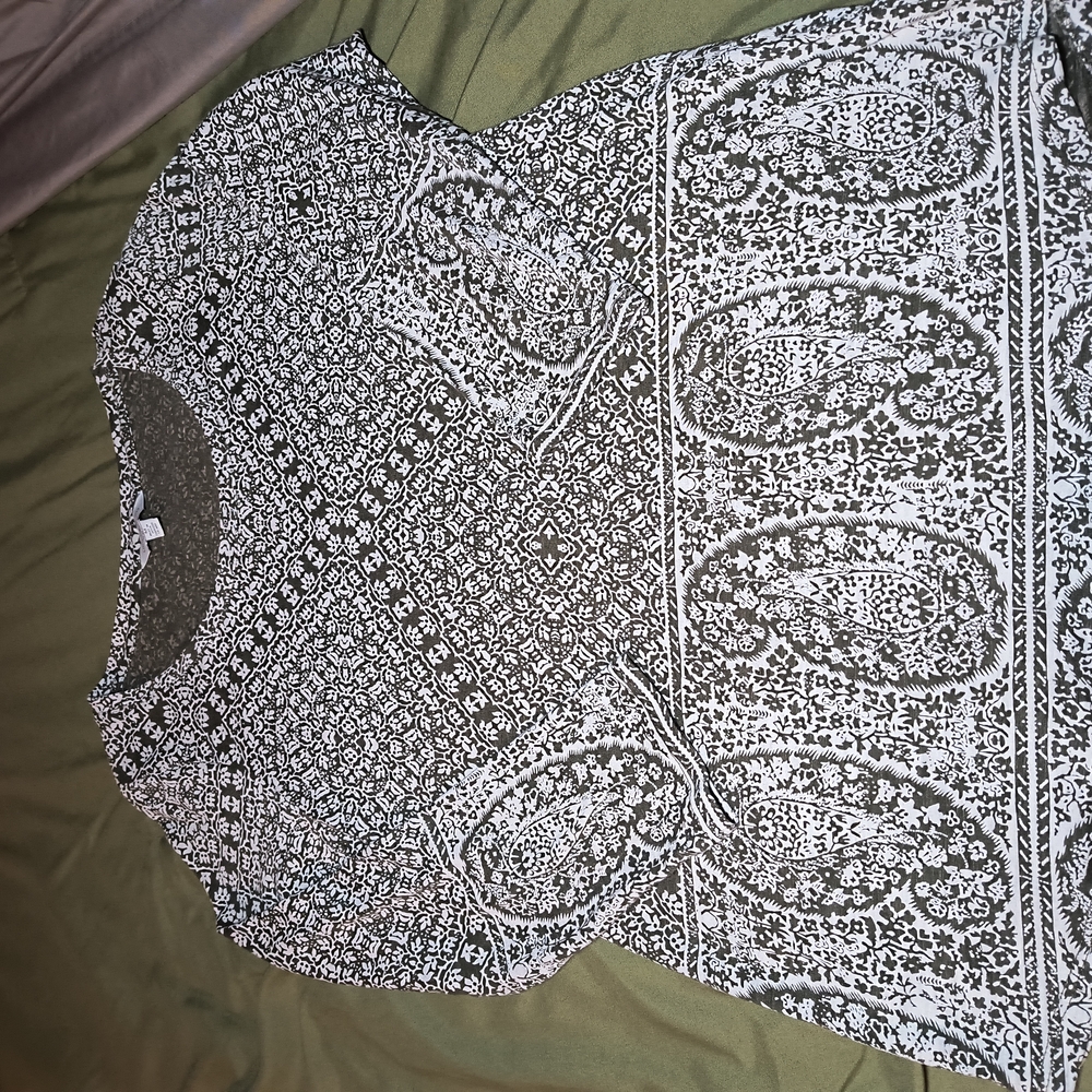 Lucky Brand Cream And Olive Green Paisley Print Boho Blouse